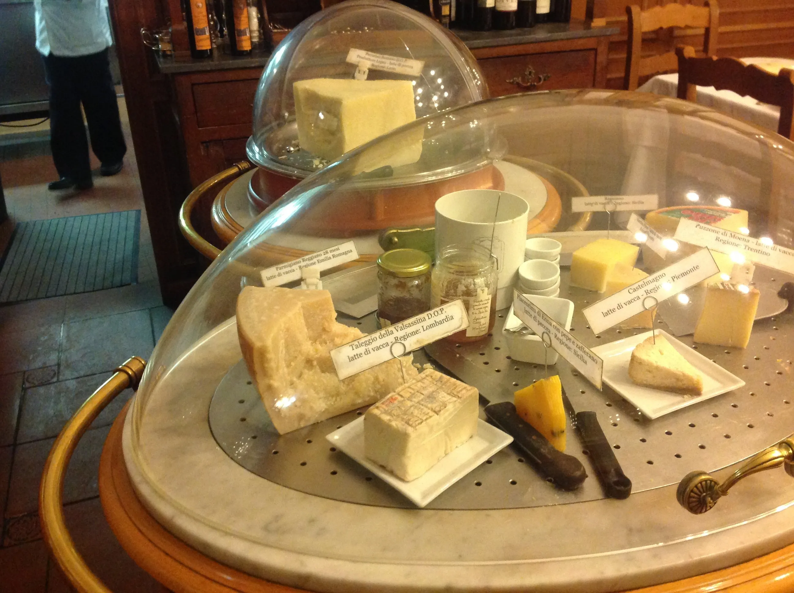 Carrello dei formaggi di Checchino dal 1887